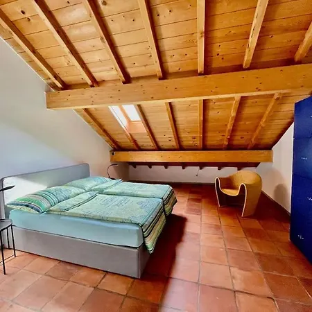 Grosszuegige Dachwohnung In Tessiner Altbau * Monteceneri